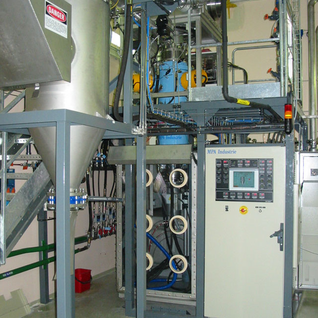 SIC/PYC Fluidized bed reactor for nuclear application